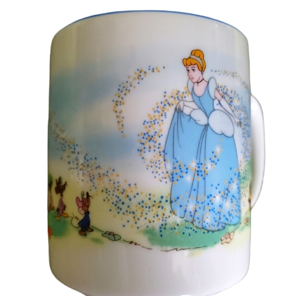 WALT•DISNEY CINDERELLA MUG (VINTAGE) - Picture 2 of 7